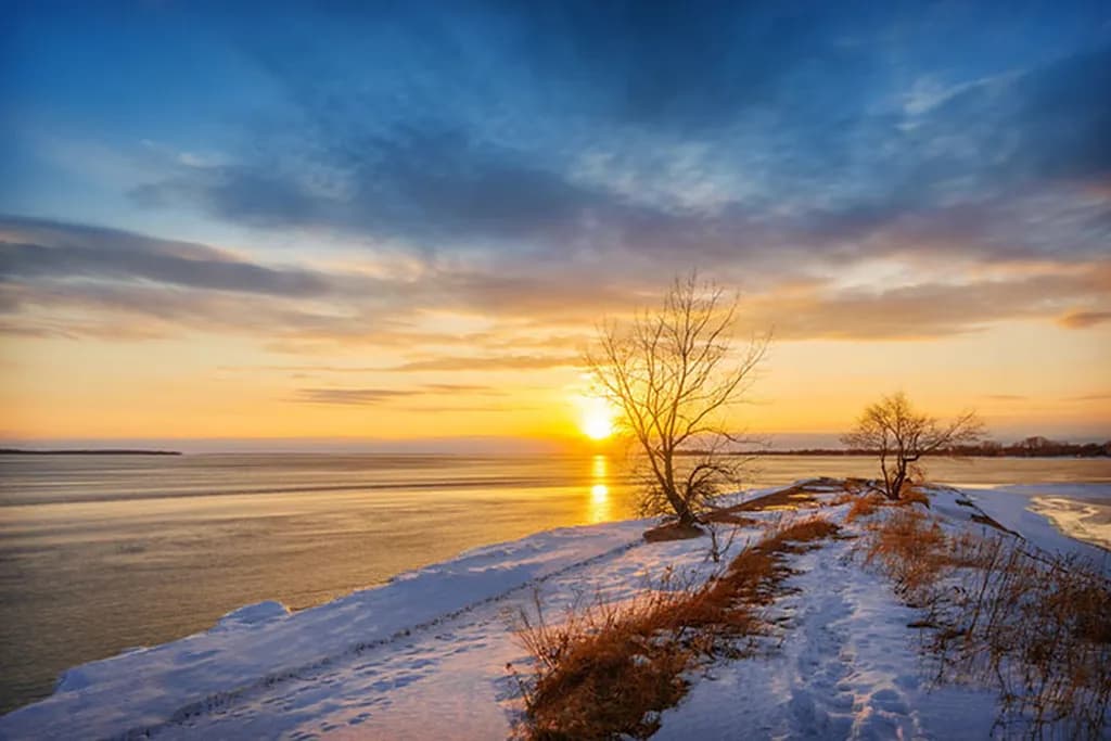 تصویر 9. این عکس با سرعت شاتر 1/320 ثانیه، دیافراگم f/9 و ایزو 400 ثبت شده است. سرعت شاتر نسبتا کم و دیافراگم نیز نسبتا بسته است لذا با افزایش نسبی درجه حساسیت به نور (ایزو 400) عکس، مناسب نوردهی شده است.