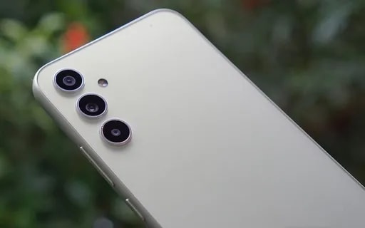 ۳ دلیل که ثابت میکند زمان تعویض گلکسی A34 فرا رسیده است!